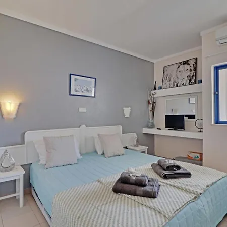Modern Apartment Close Near Beach In Portimao Pt